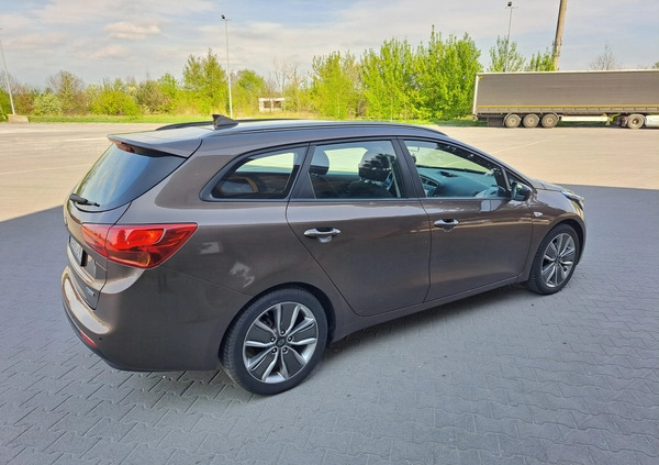 Kia Ceed cena 44800 przebieg: 42000, rok produkcji 2018 z Kłobuck małe 254